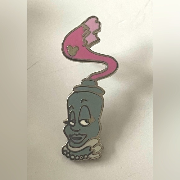 Disney Water Whip from World of Color / 2011 Hidden Mickey Trading Pin - Picture 1 of 2